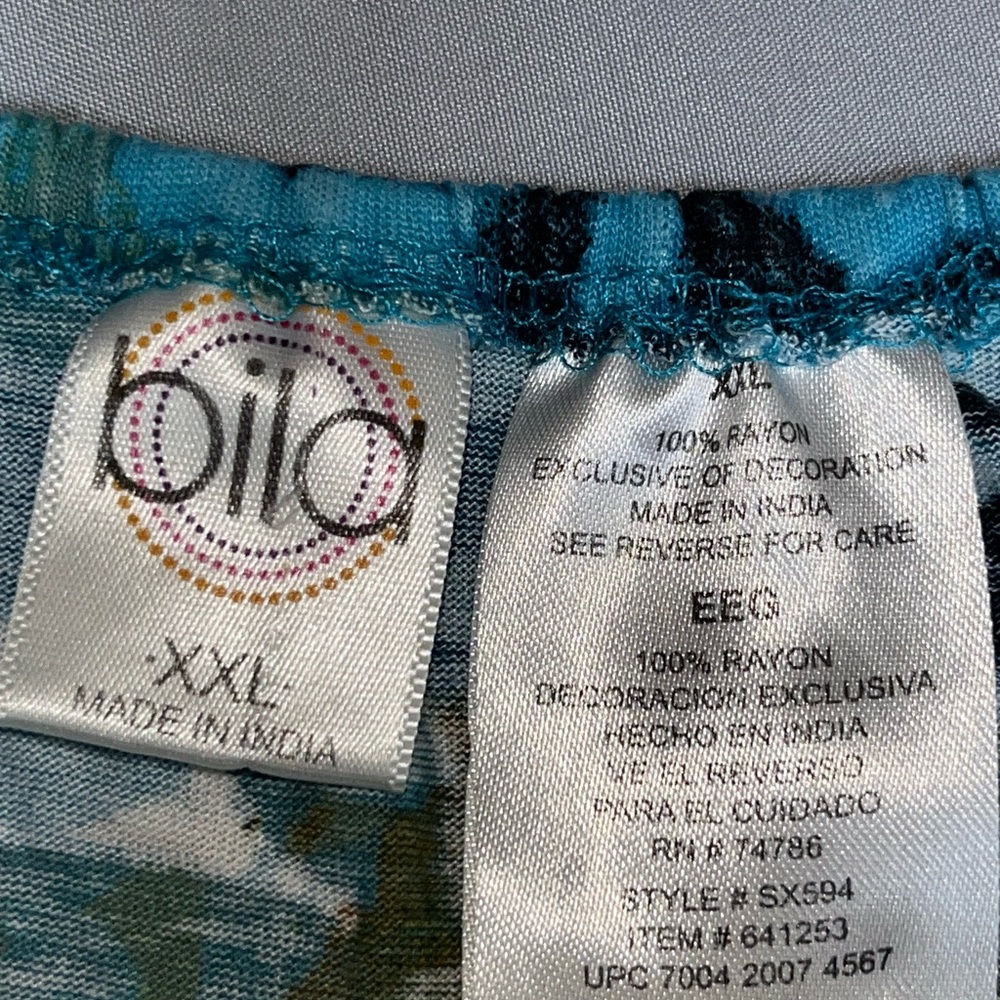 Bila Green and Blue Asymmetrical Cap‎ Sleeve Blouse - Picture 5 of 8